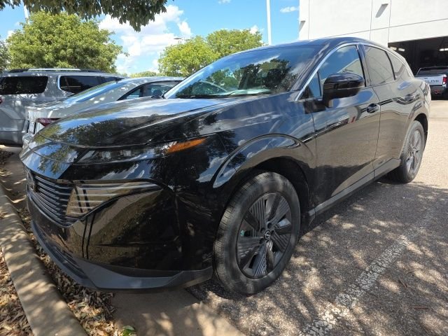 Used 2026 Black Nissan SL image 3