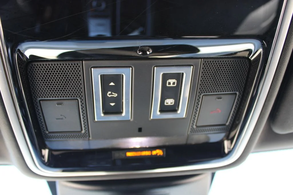 Used 2020  Land Rover Supercharged image 19