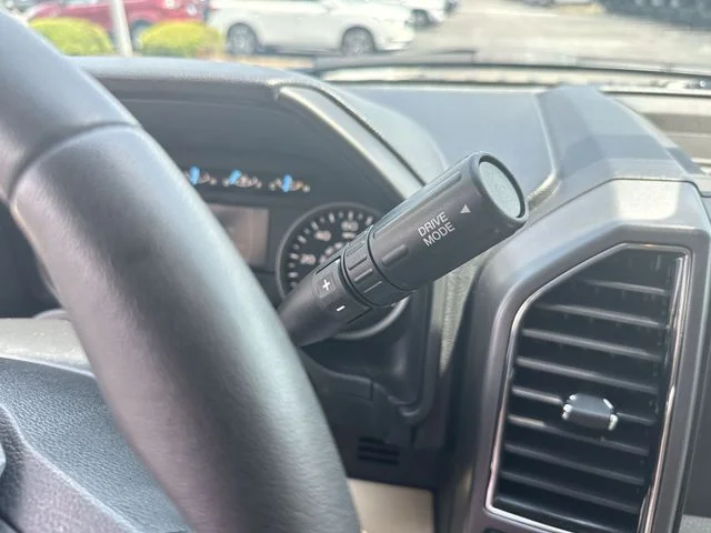 Used 2018 Gold Ford XLT image 22