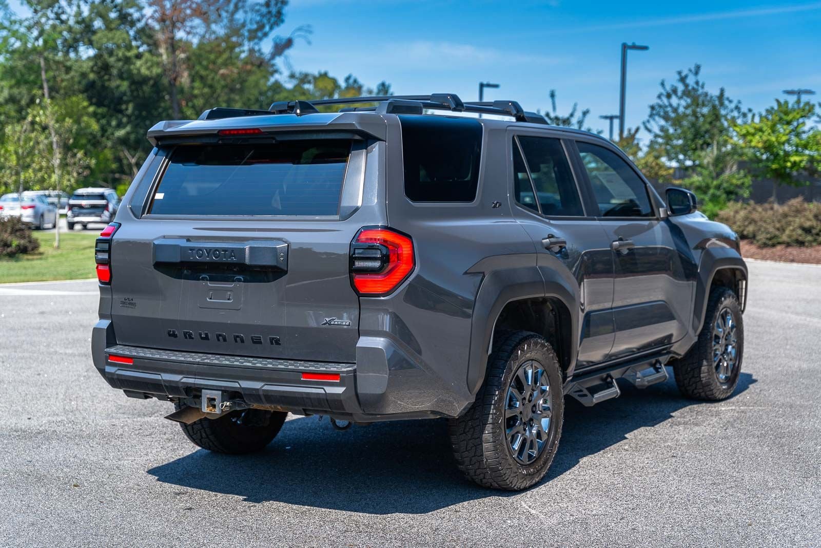 Used 2025  Toyota SR5 image 6