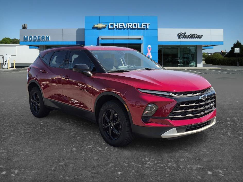 Used 2024 Radiant Red Tintcoat Chevrolet LT image 7