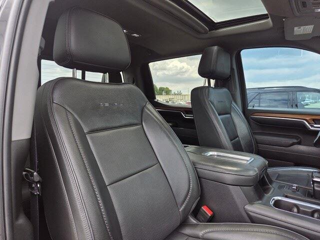 Used 2022 Onyx Black GMC Denali image 34