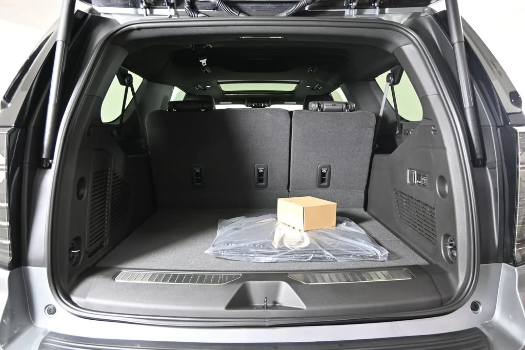 2026 Chevrolet Suburban High Country - Photo 18