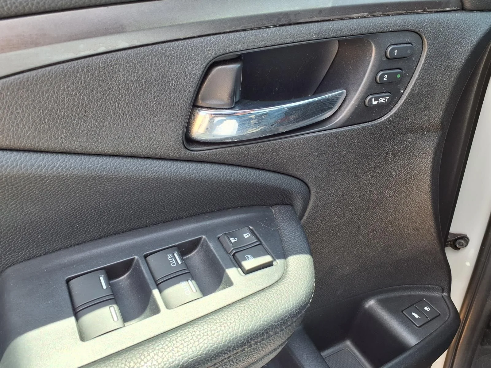 Used 2020 White Honda EX-L image 20