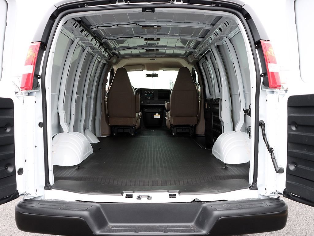 2026 Chevrolet Express Cargo Work Van - Photo 22