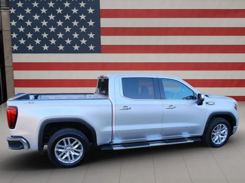 Used 2021 Silver GMC SLT Pickup 4D 5 3/4 ft image 16