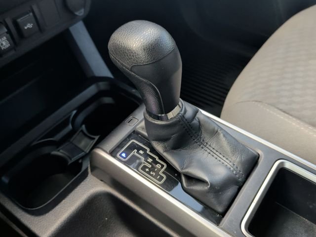 Certified Used 2022 Silver Toyota SR5 image 26