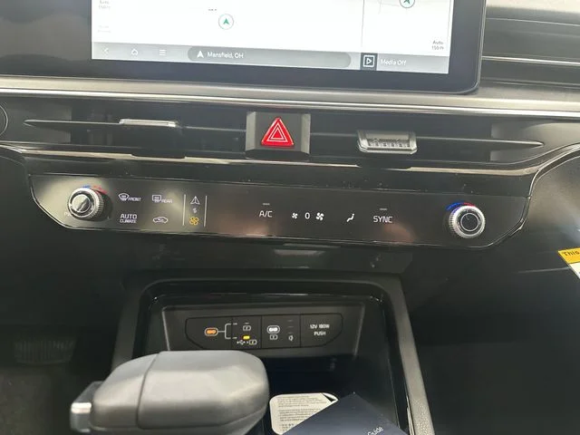 New 2026 White Kia GT-Line image 18