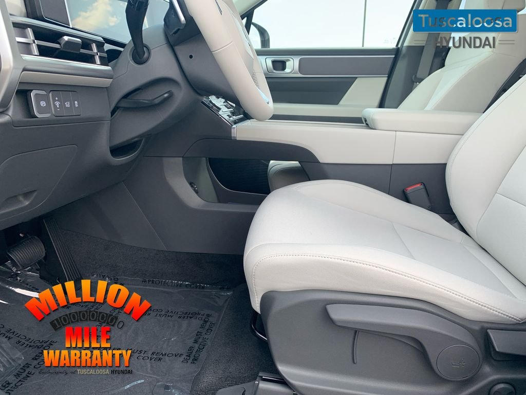 New 2026 White Hyundai SE FWD image 22