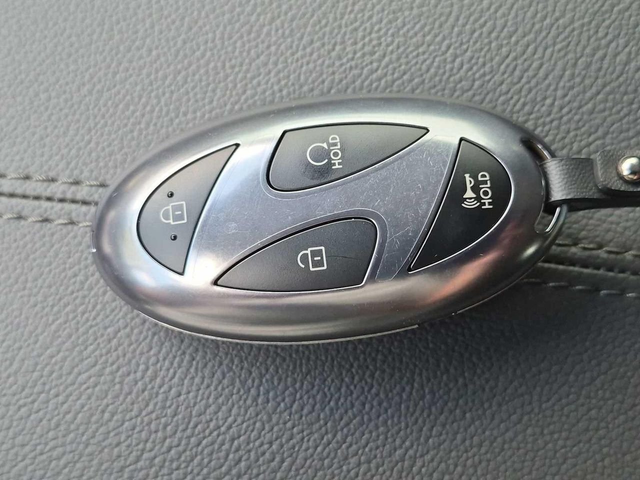 New 2026 Shimmering Silver Hyundai SE FWD image 32