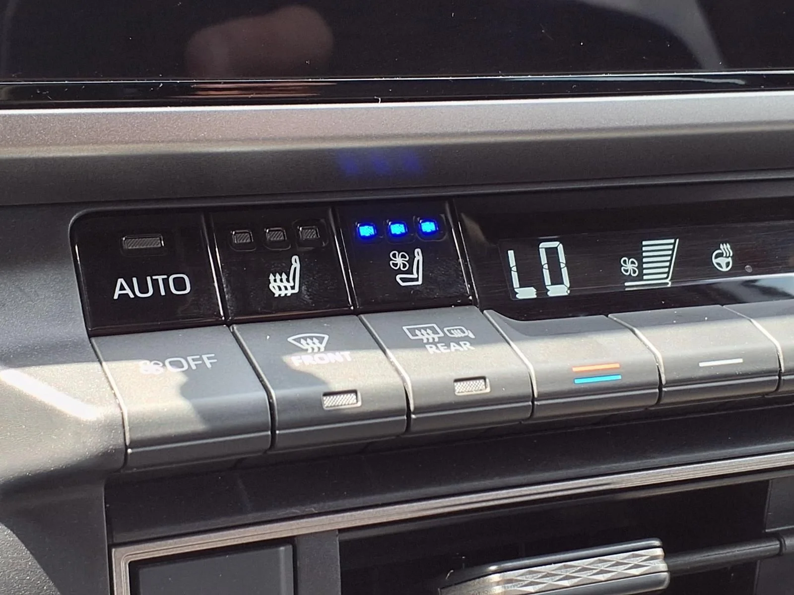 Certified Used 2025  Toyota XSE image 15