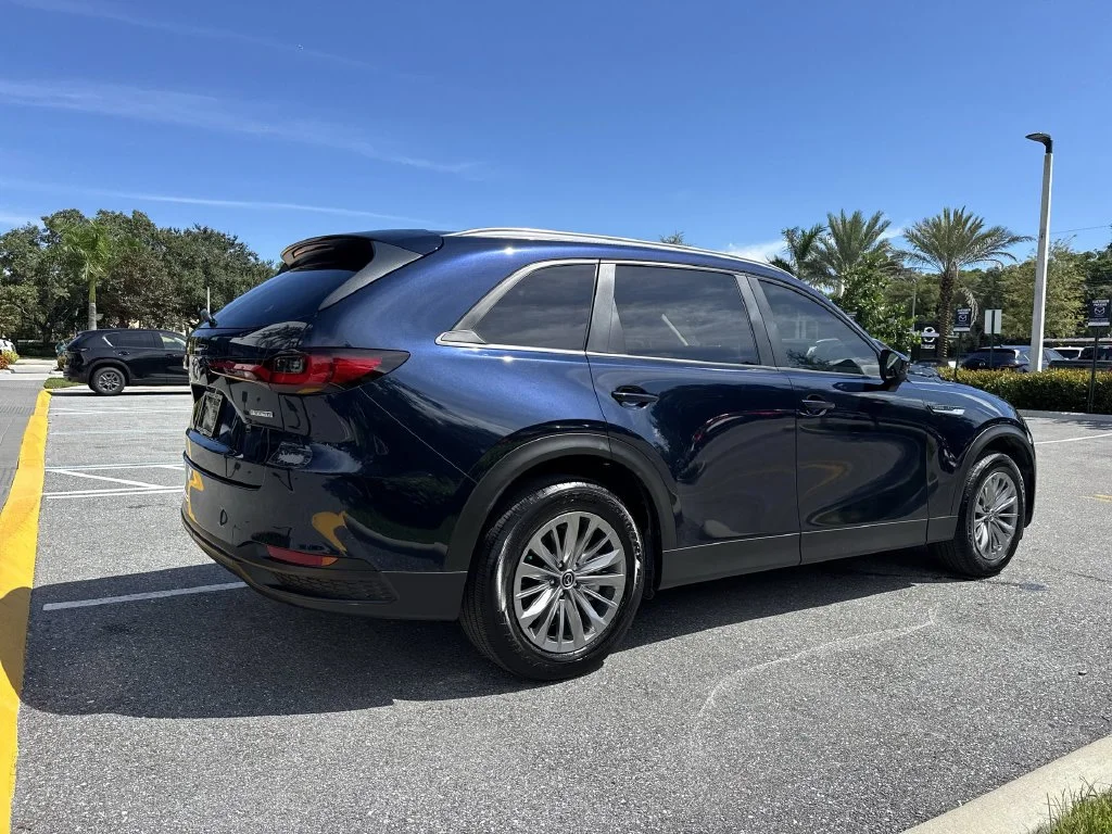 Used 2026 Deep Crystal Blue Mica Mazda 3.3 Turbo Select image 24