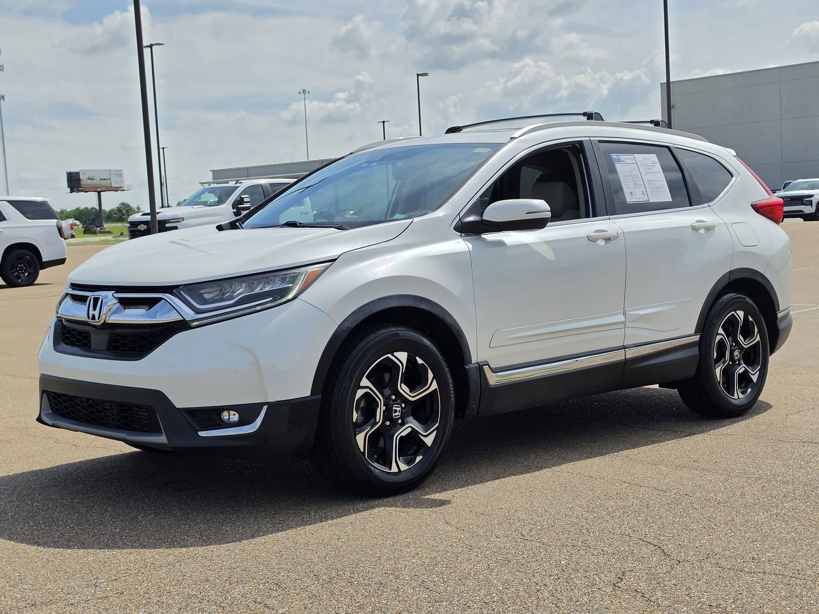 2017 Honda CR-V Touring 2WD's photo
