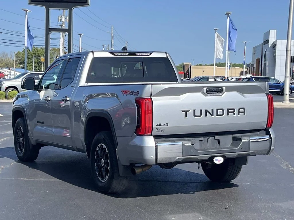 Used 2022 Silver Toyota SR5 image 5