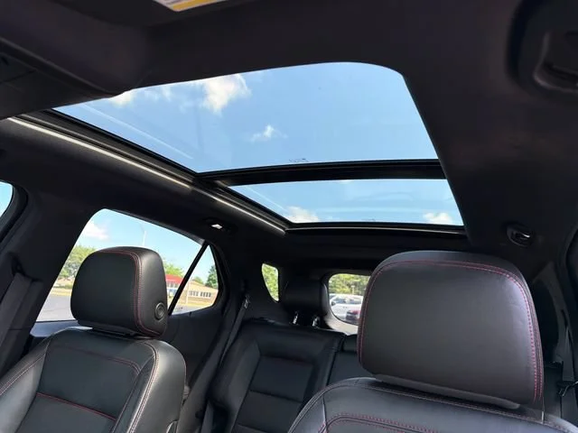 Used 2022 Blue Glow Metallic Chevrolet RS image 29