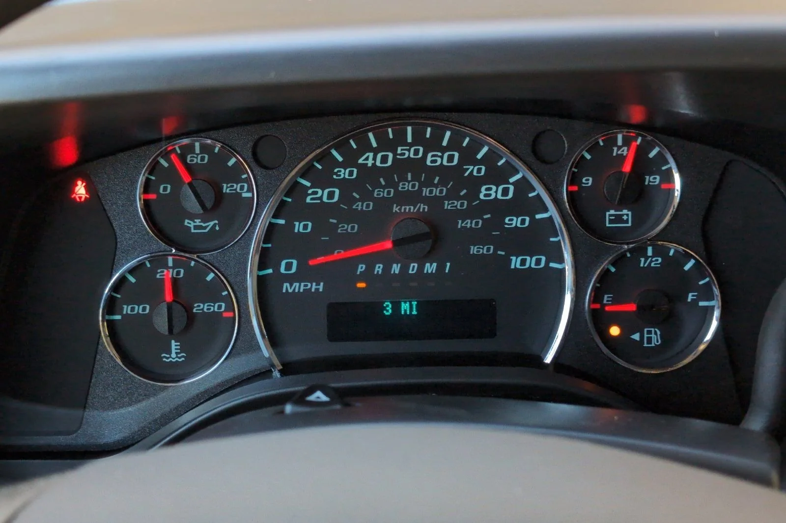 2025 GMC Savana Cargo Work Van - Photo 24