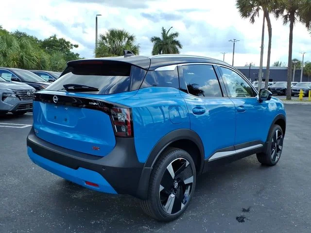 New 2026 Arctic Ice Blue Metallic / Super Black Two-tone Nissan SR image 14