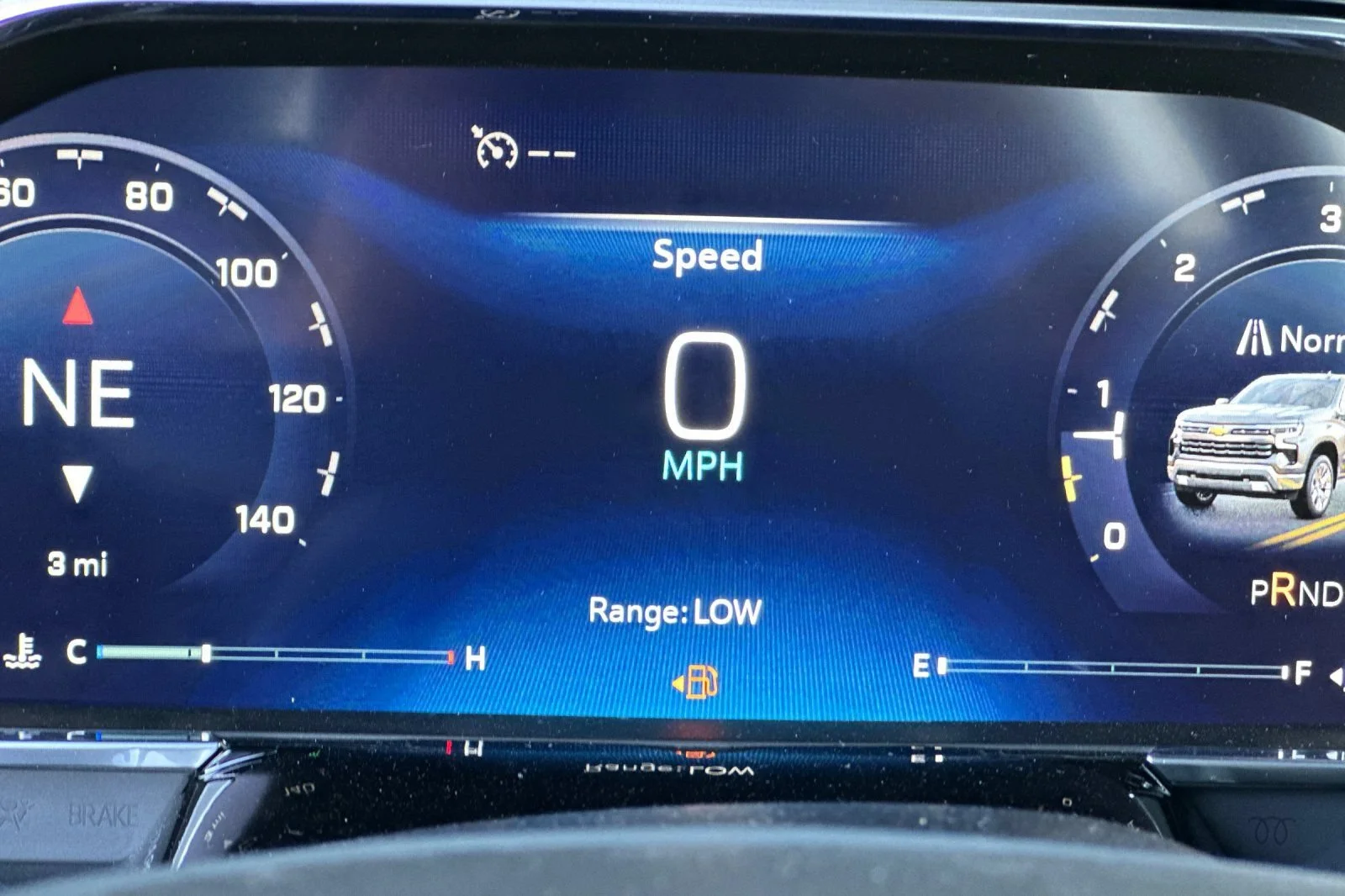 New 2026 Summit White Chevrolet LT (2FL) image 25