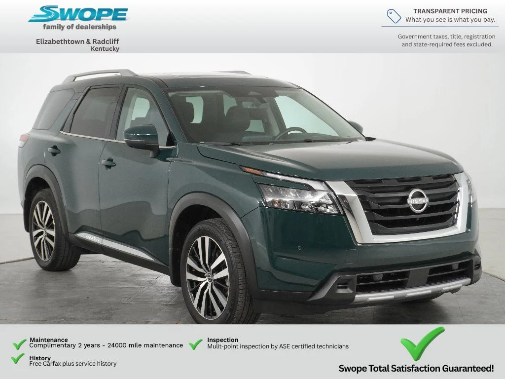 Used 2025 Obsidian Green Pearl Nissan Platinum image 1