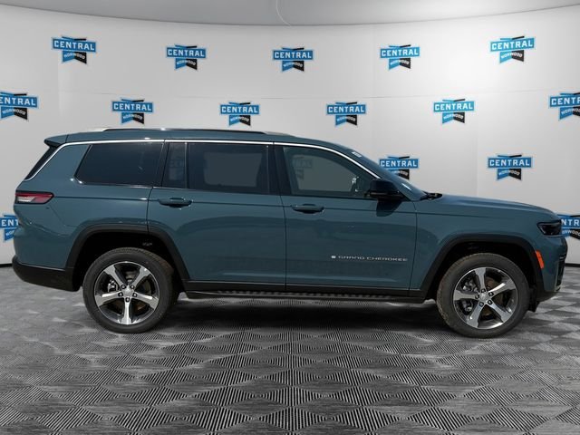 New 2026 Steel Blue Exterior Paint Jeep Limited image 6