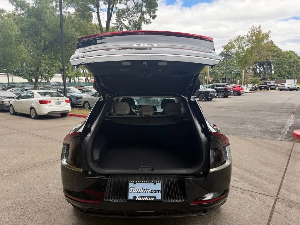 Certified Used 2024 Aurora Black Pearl Kia Wind image 22