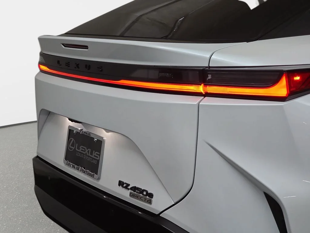 New 2026 Oxygen White Lexus PREMIUM AWD image 30