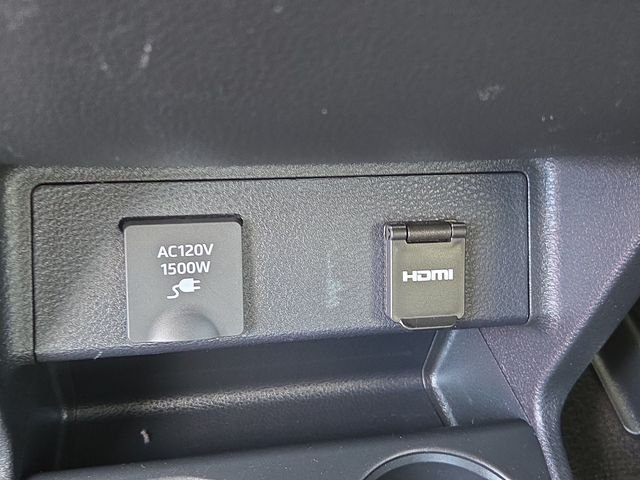 Used 2022 Gray Toyota Platinum image 17