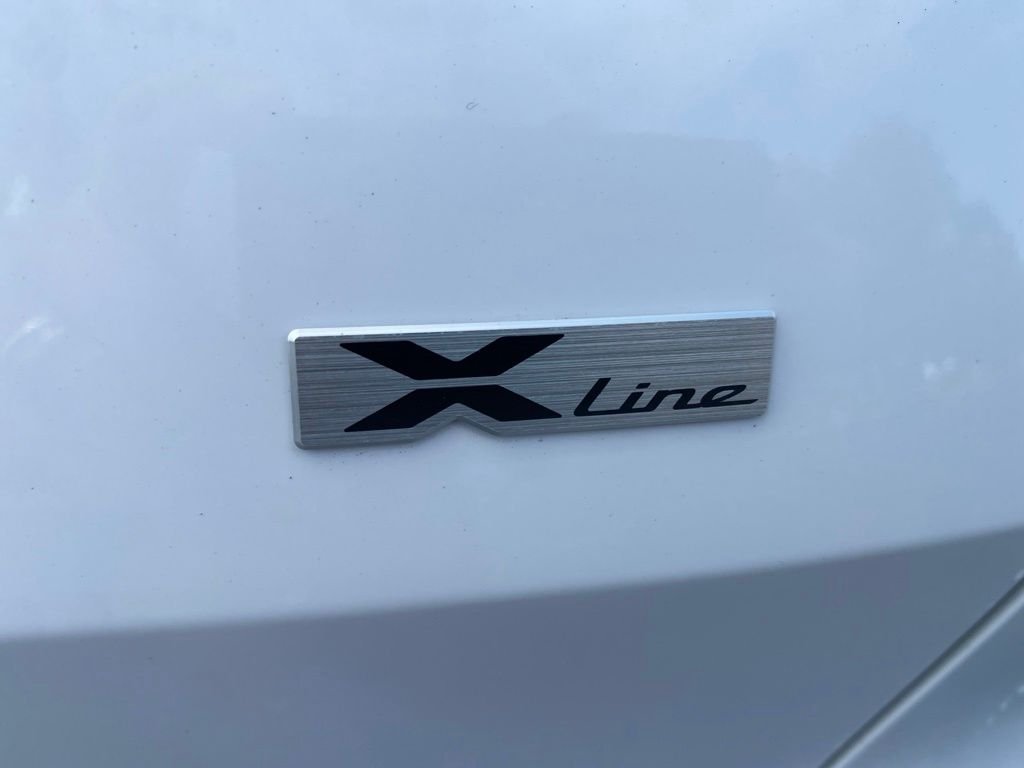 Certified Used 2024 White Pearl Kia X-Line image 12