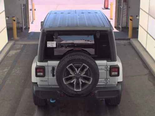 Used 2024 Silver Zynith Clearcoat Jeep Sport S image 6