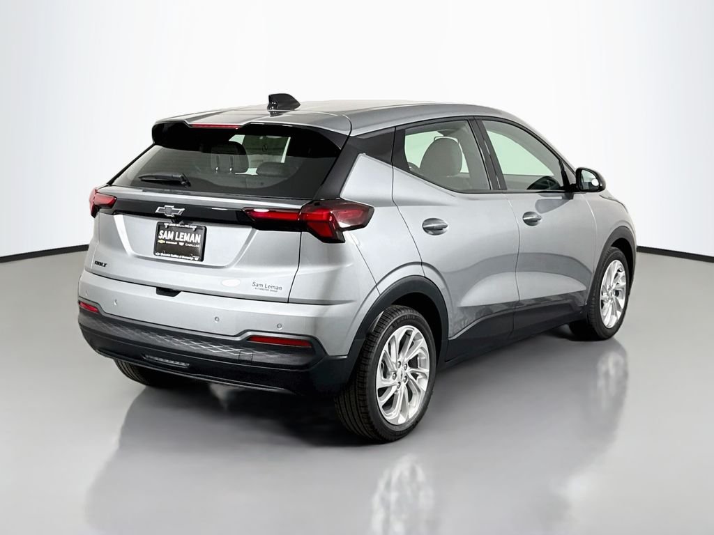 2027 Chevrolet Bolt LT - Photo 7