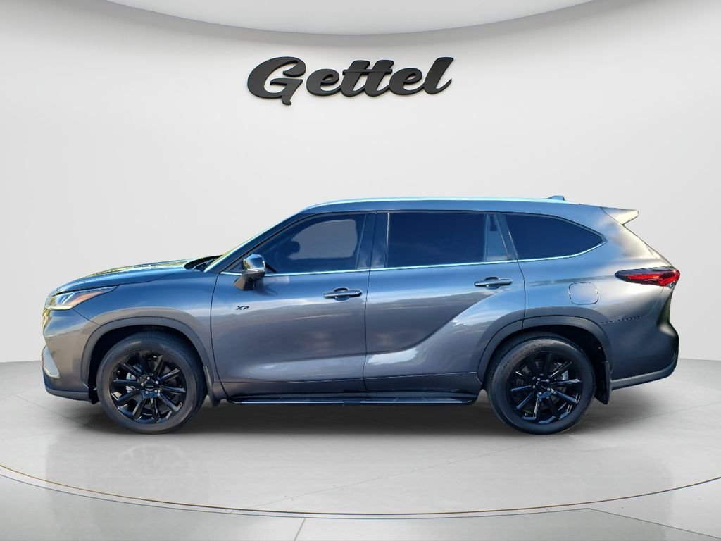 Certified Used 2025 Gray Toyota Limited image 8