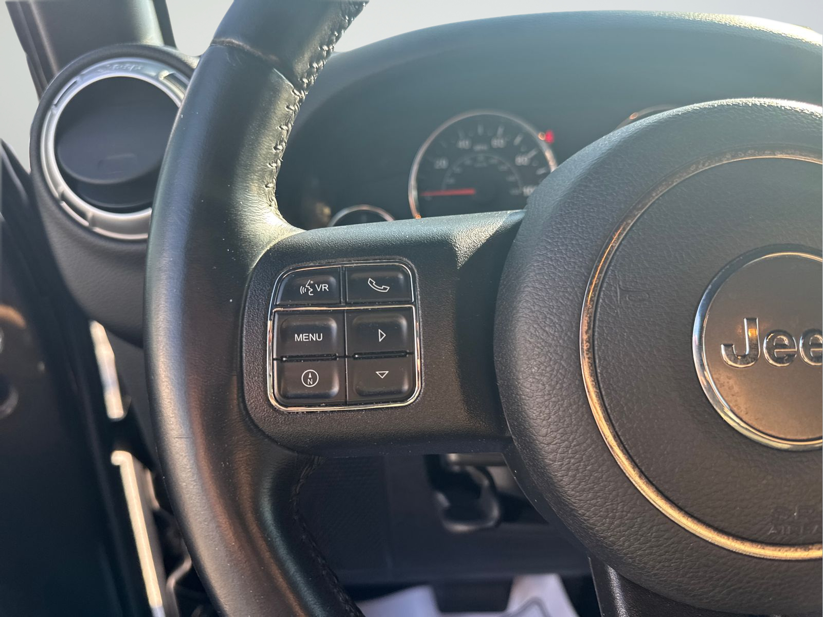 Used 2017 Gray Jeep Sahara image 12