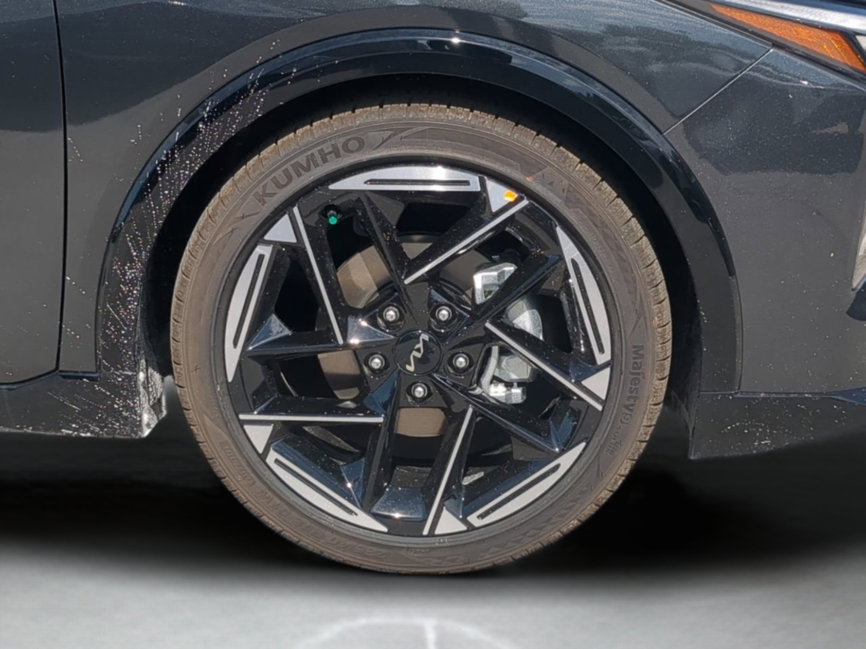 New 2026 Interstellar Gray Kia GT-Line image 33