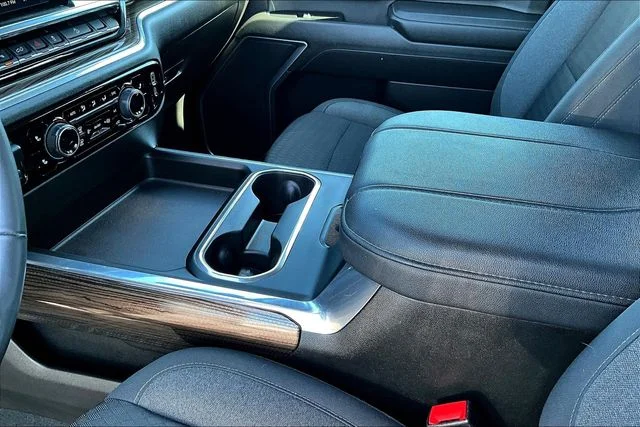 Used 2025 Gray Chevrolet LT image 18