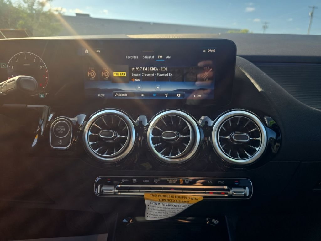 Used 2026 Silver Mercedes-Benz GLA 250 image 18