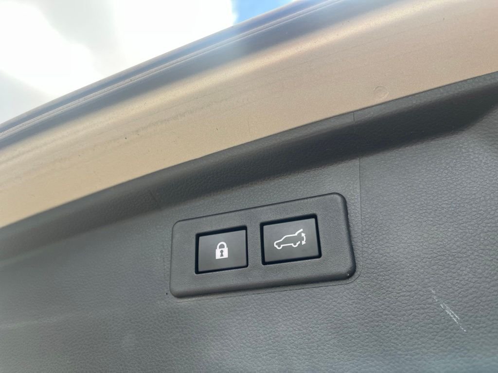 Used 2020 Gray Subaru Limited image 10