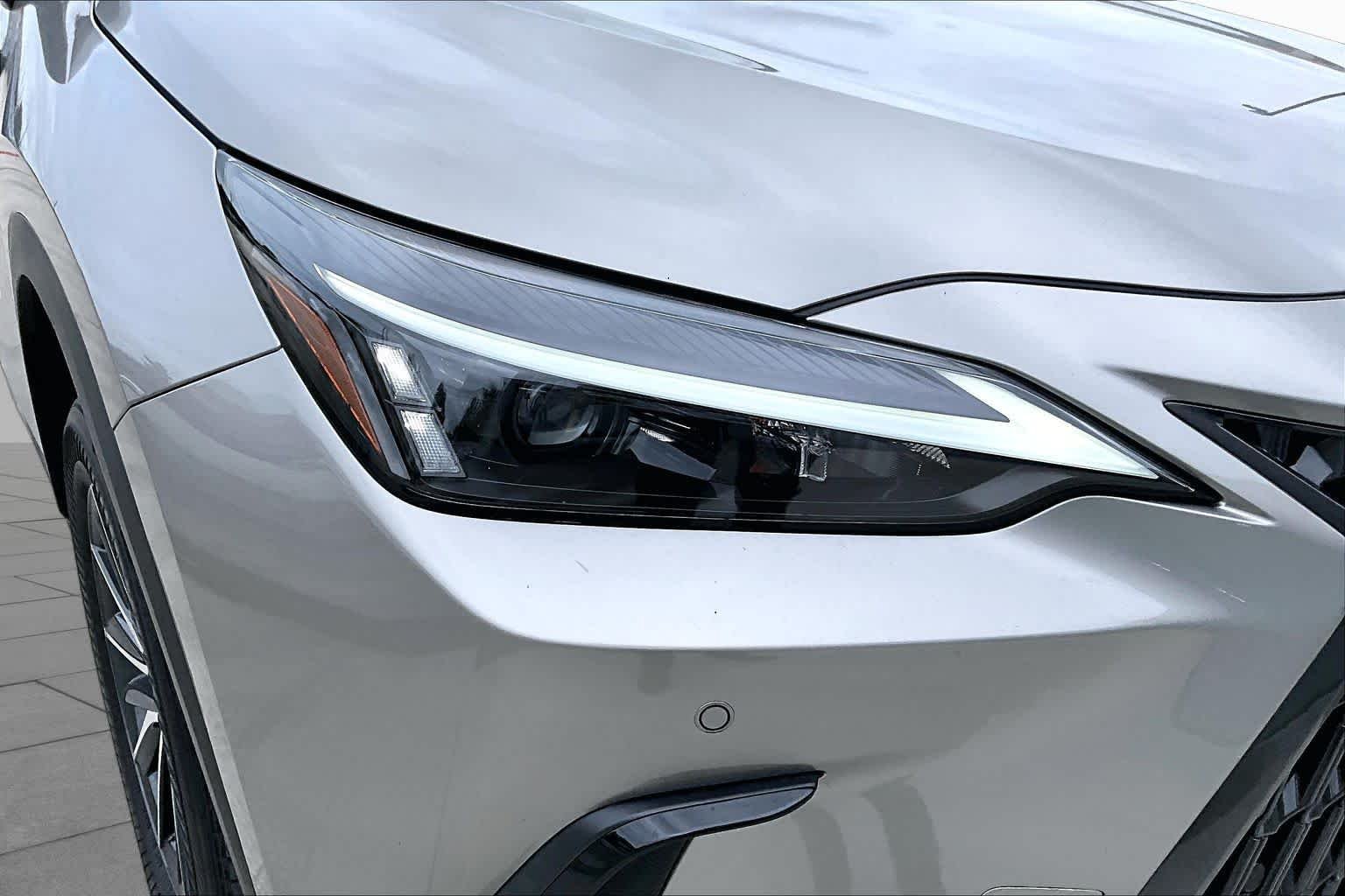 Used 2024 Atomic Silver Lexus Premium image 26