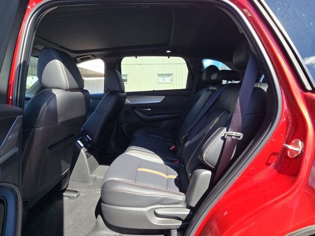 2025 Mazda CX-70 Premium Package - Photo 8