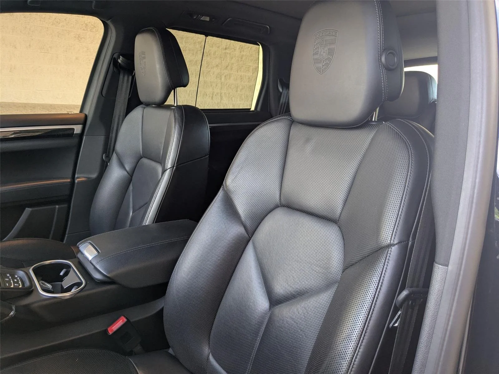 Used 2017  Porsche Platinum Edition image 14
