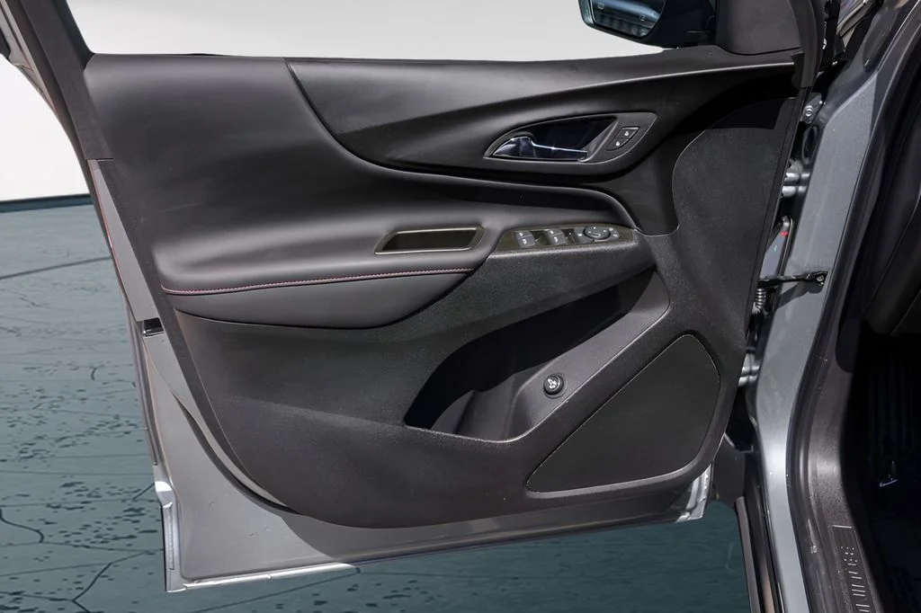 Used 2024 Gray Chevrolet RS image 26
