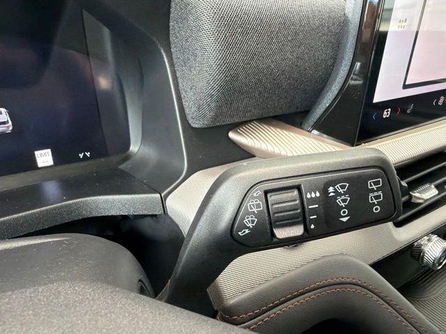 New 2026 Star White Metallic Tri-Coat Ford Active image 25