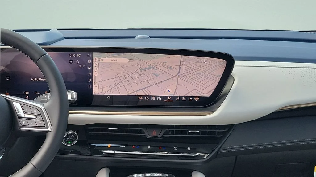 New 2026 Iridescent White Tricoat Buick Avenir image 18