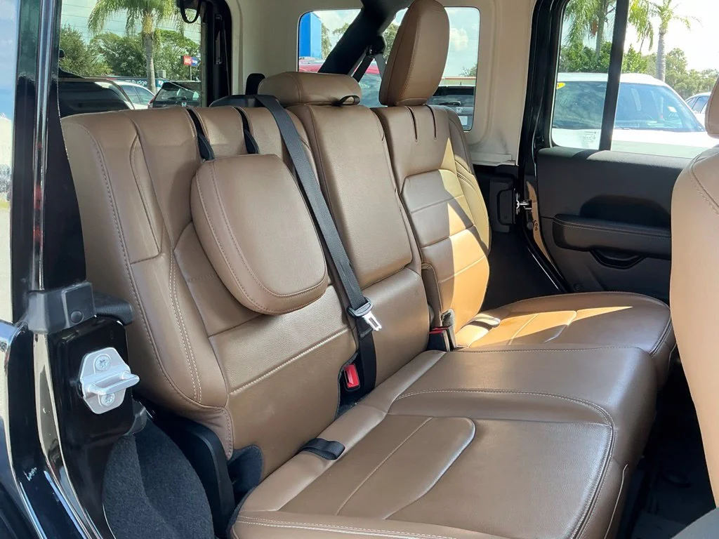 Used 2021 Black Jeep Unlimited Sahara 4xe image 22