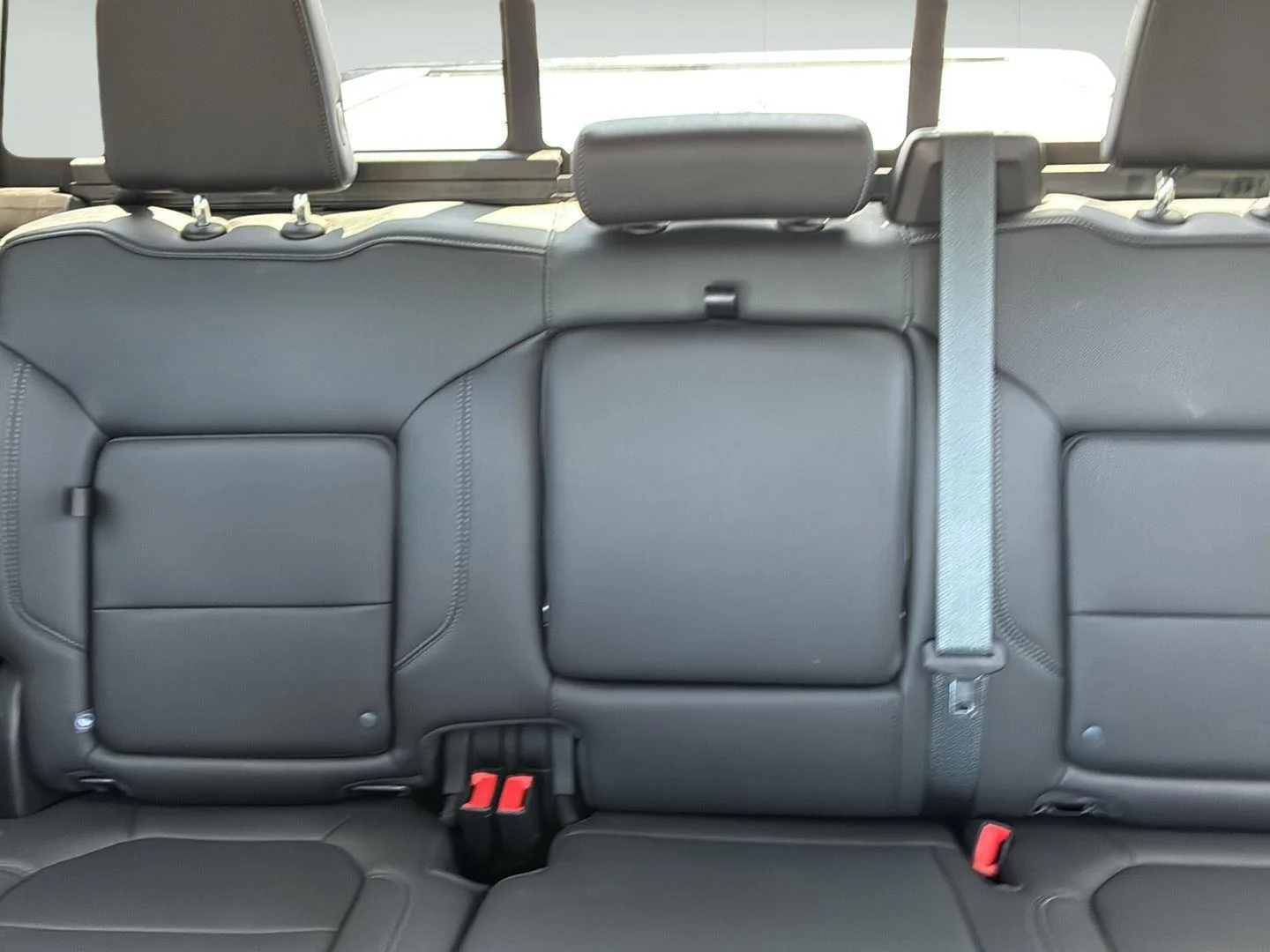Used 2021 Satin Steel Metallic GMC SLT image 19