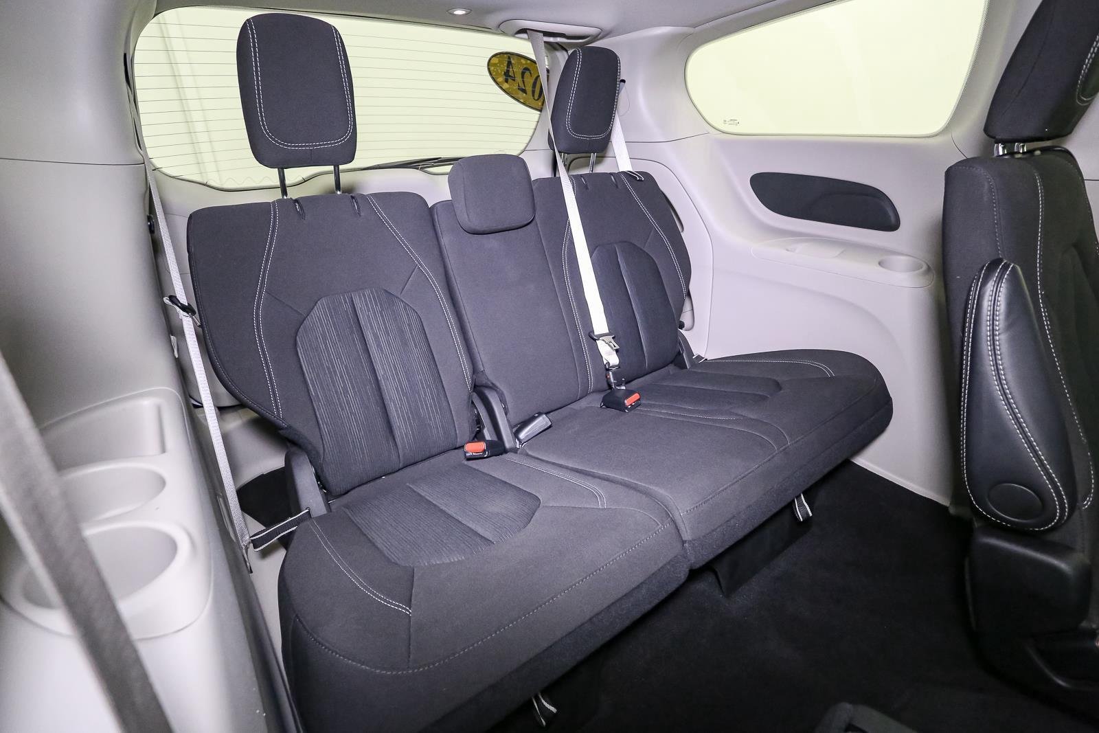 Used 2024 Bright White Clearcoat Chrysler LX image 24