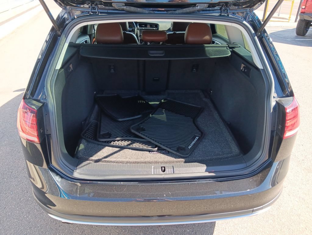 Used 2019 Black Volkswagen S image 22