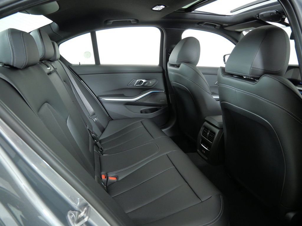 New 2026 Skyscraper Grey Metallic BMW 330i xDrive image 25
