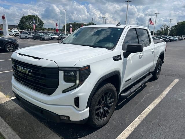 Used 2023 White GMC Elevation image 1