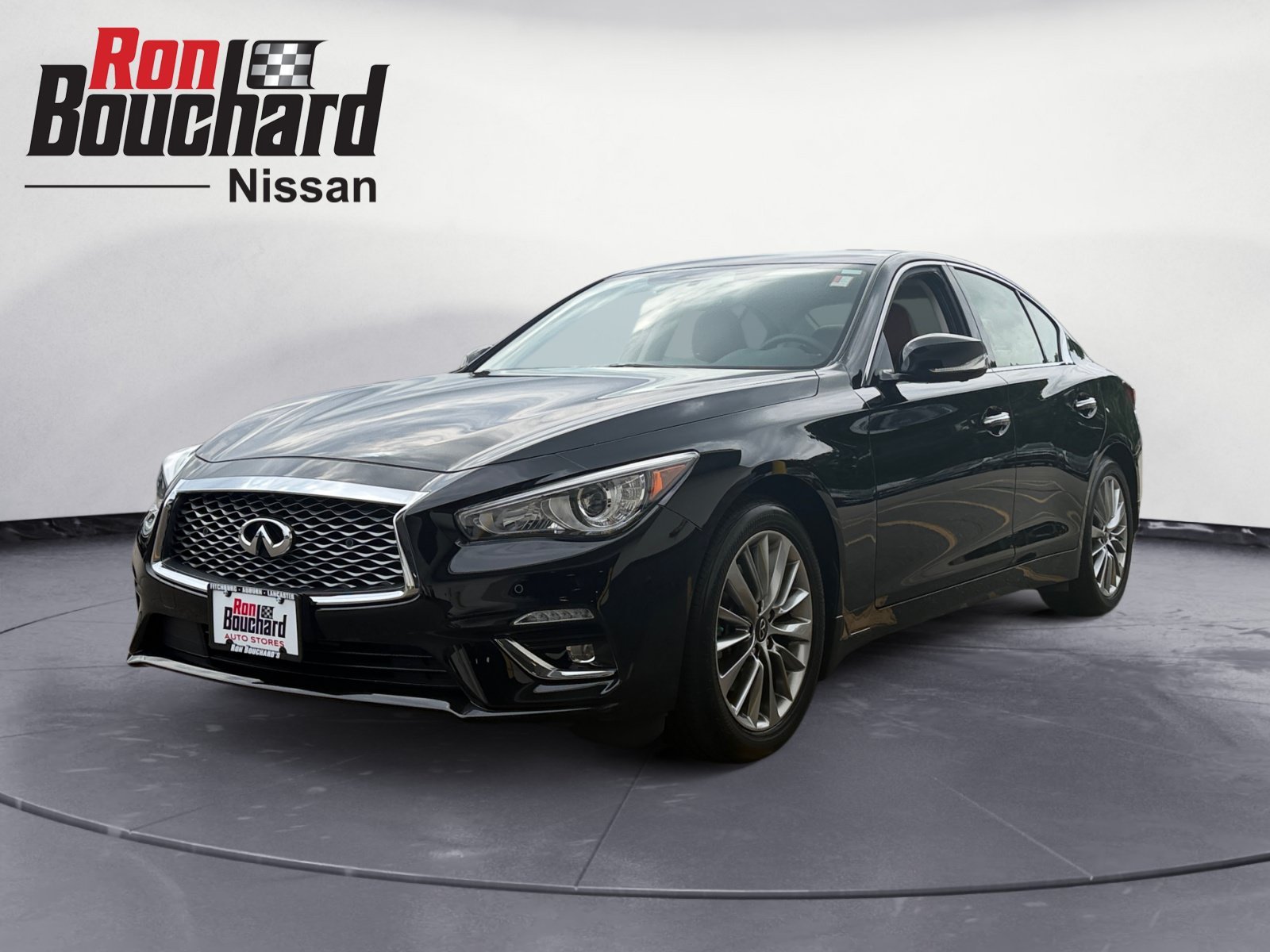 Used 2023 Black Obsidian INFINITI LUXE image 5