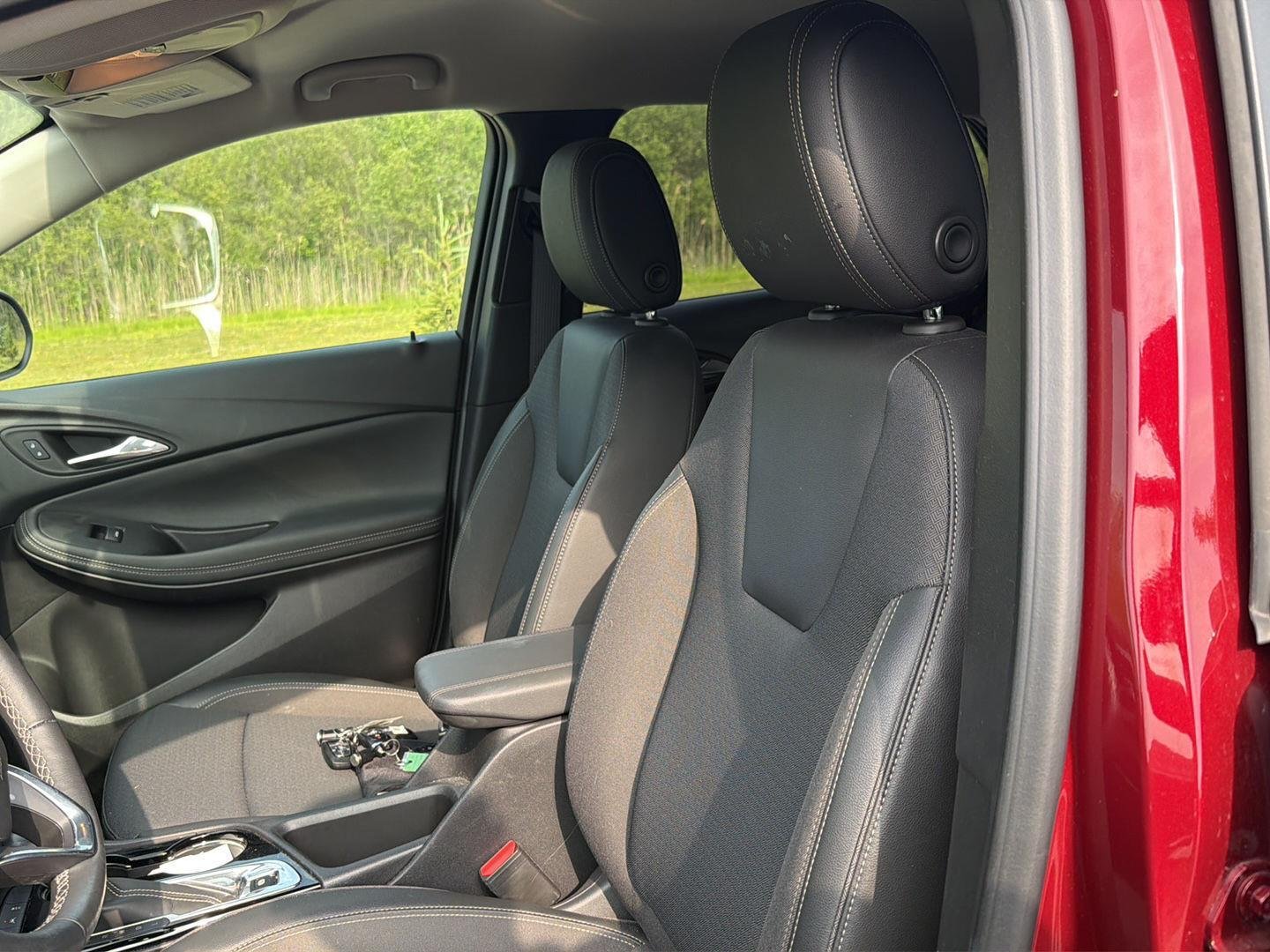 Used 2023 Cinnabar Metallic Buick Select image 9
